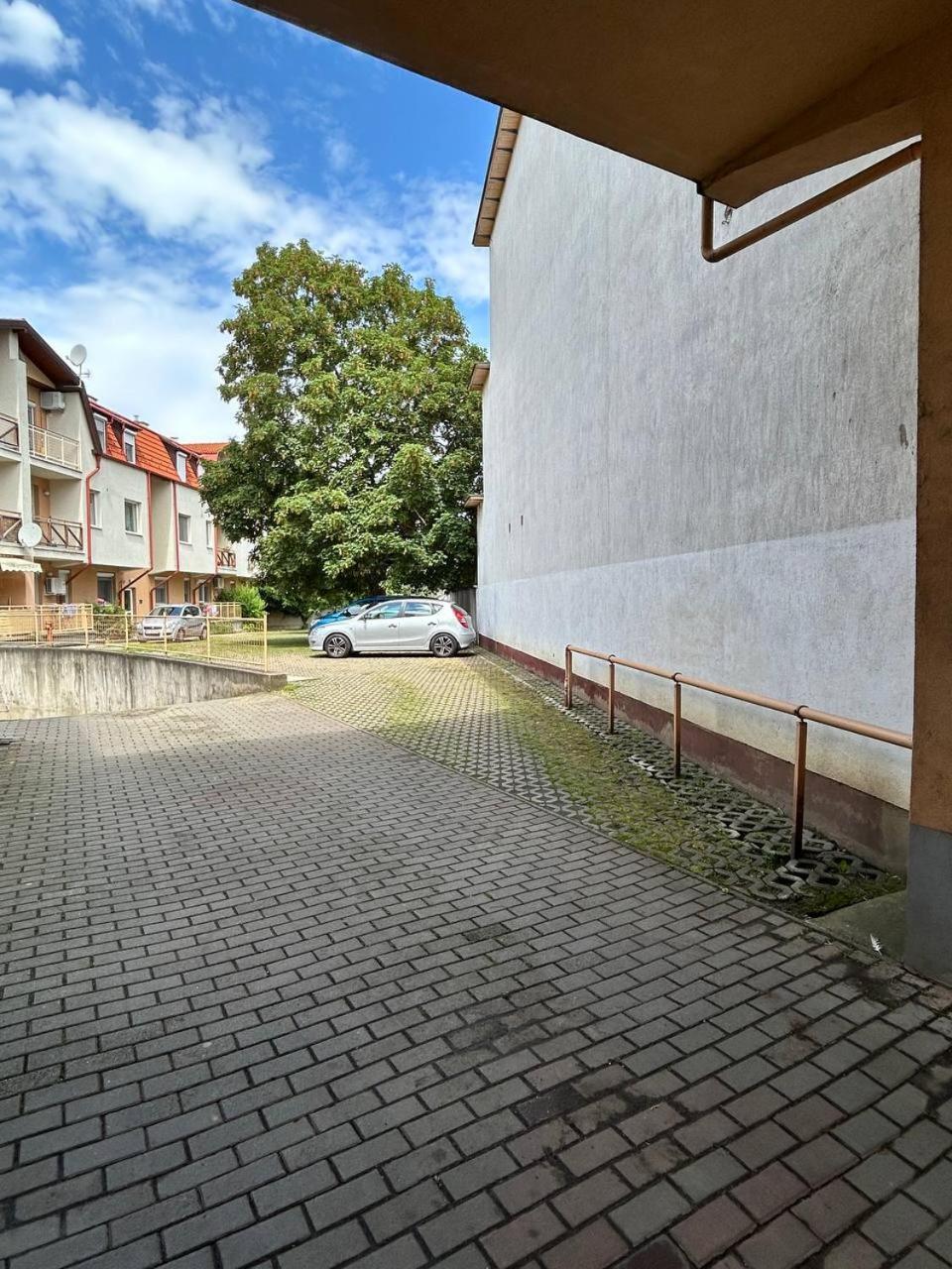 Sunhouse Apartman Hajdúszoboszló Dış mekan fotoğraf