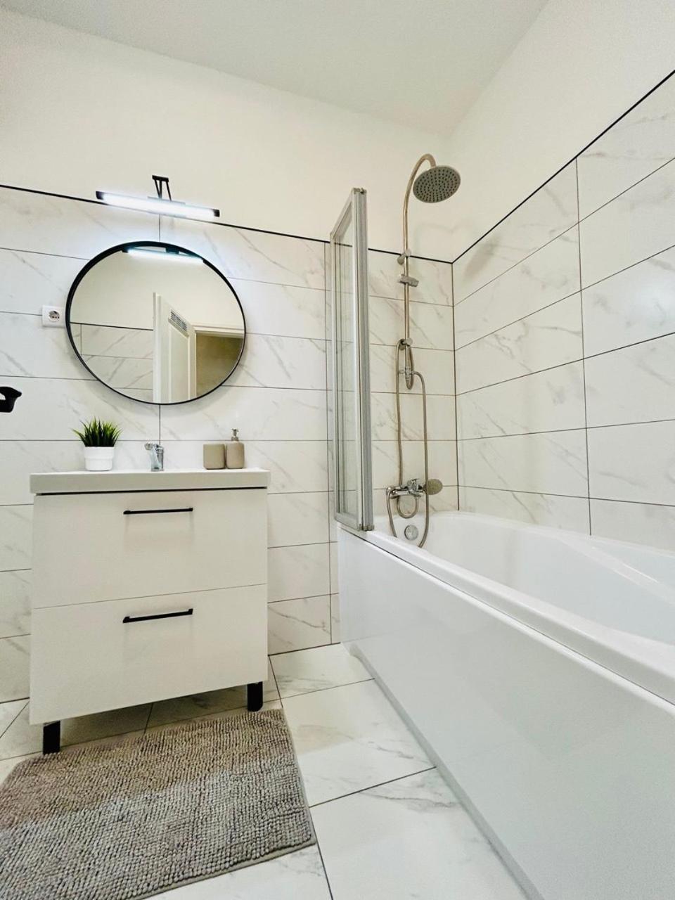 Sunhouse Apartman Hajdúszoboszló Dış mekan fotoğraf